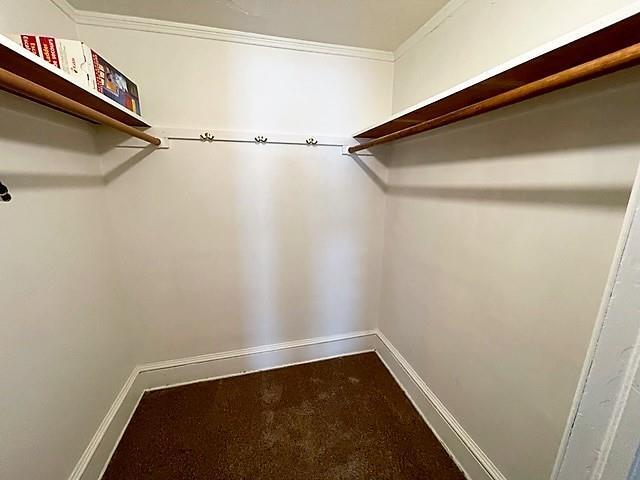 Walk In Closet - 2191 Five Mile Line Rd