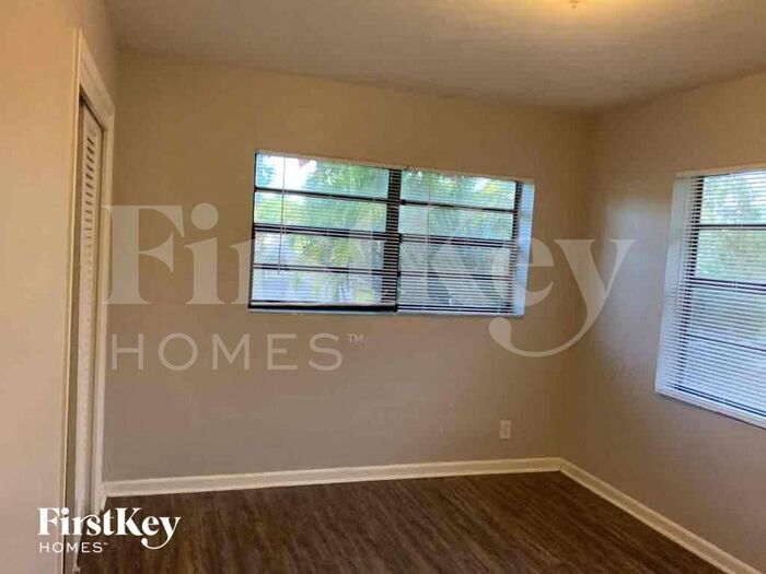 Building Photo - 679 W Melrose Cir