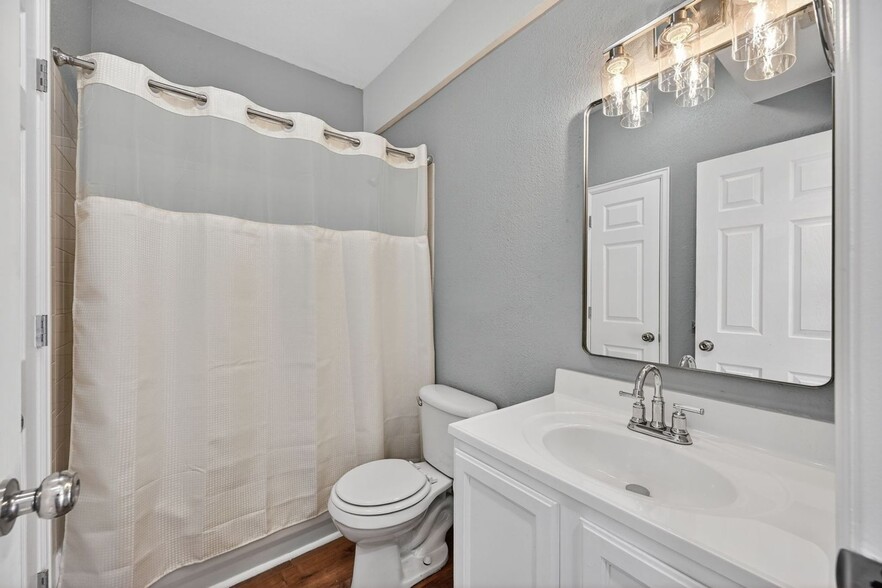 Building Photo - 10784 W 63rd Pl