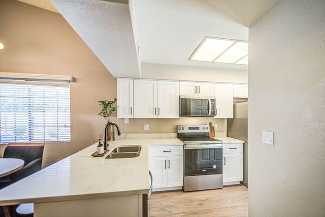 Building Photo - Beautiful 2 Bedroom Condo in Gilbert