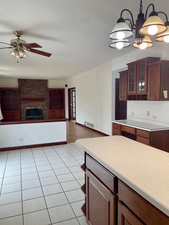 Building Photo - 2205 Clipper Ct