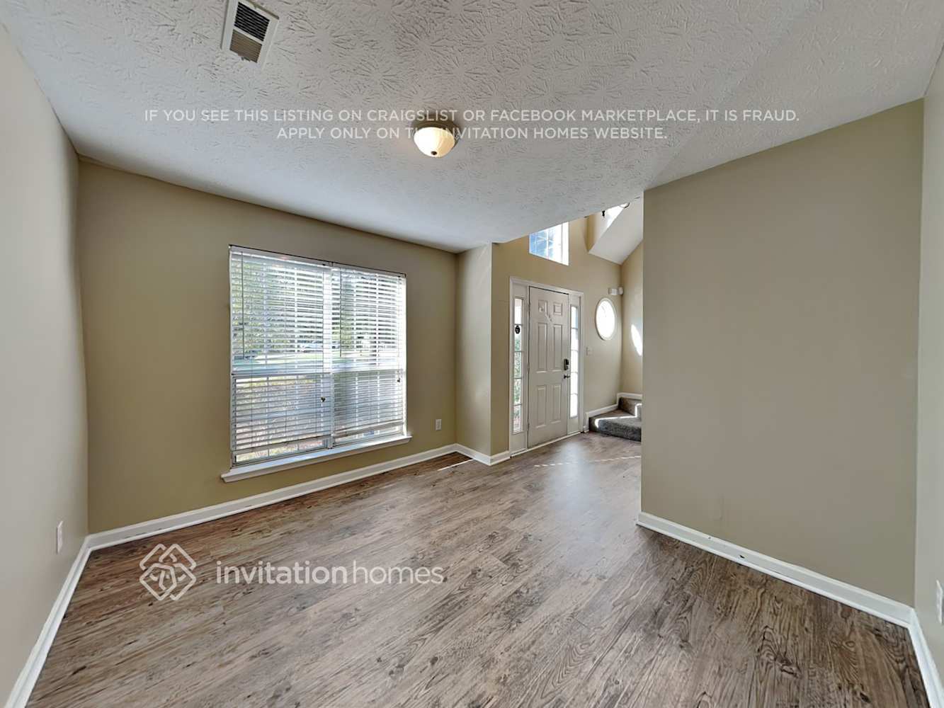 Building Photo - 552 Horseshoe Cir