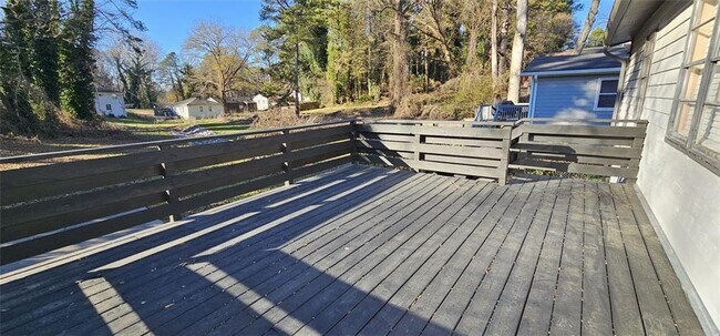 Building Photo - 1291 Lorenzo Dr SW