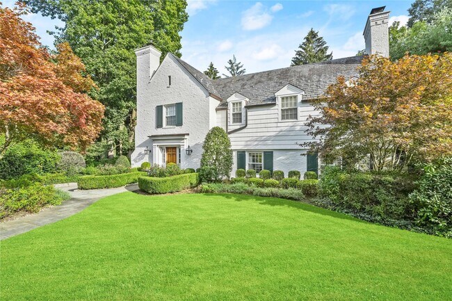 Primary Photo - 25 Moore Rd