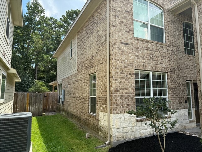 Building Photo - 30606 Woodson Trace Dr