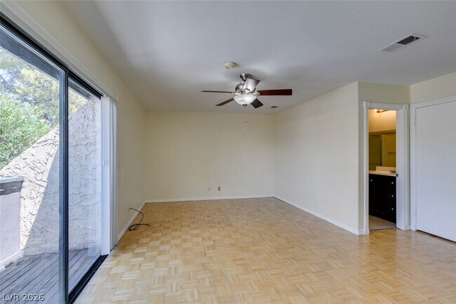 Building Photo - 3318 China Dr