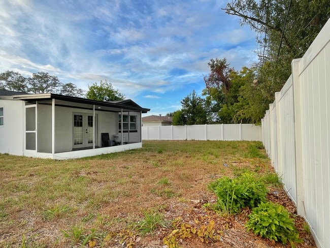 Building Photo - 2860 35th St S