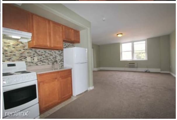 Primary Photo - 300 Melwood Ave