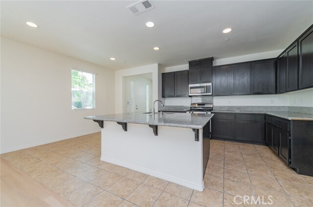 Building Photo - 2840 S Via Belamaria