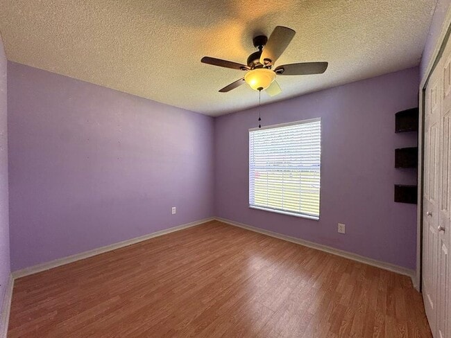 Building Photo - 3 Bedroom in Seminole Woods