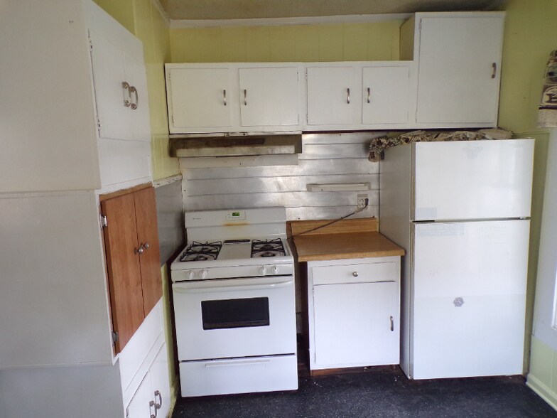 Building Photo - 96 Alabama Ave