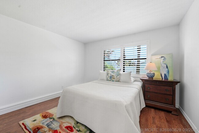 Building Photo - 1300 Seaway Dr