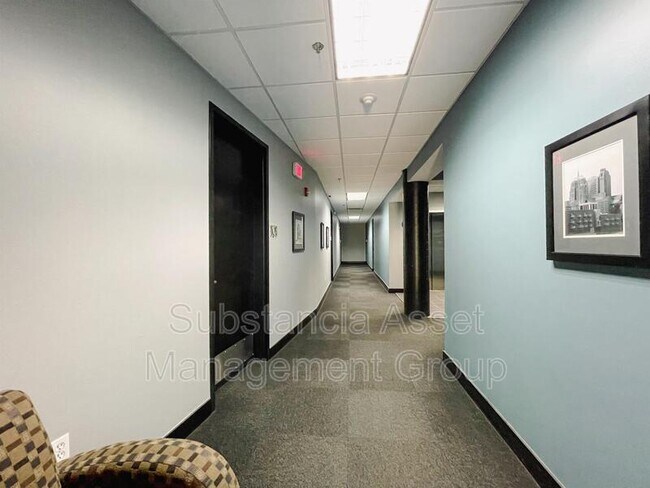 Building Photo - 444 N Central Ave