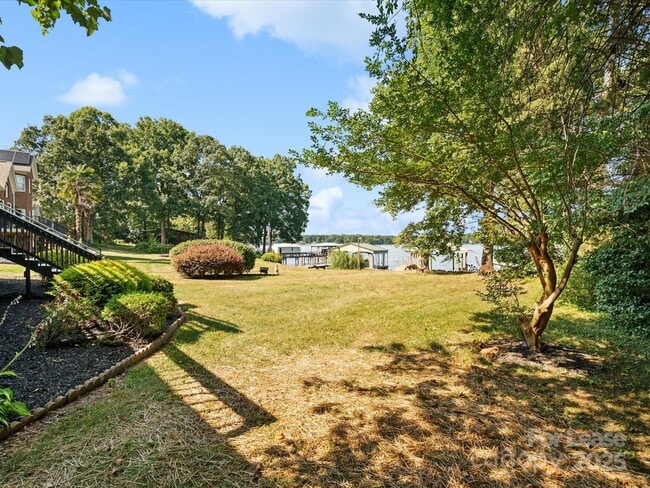 Building Photo - 4954 Moonlite Bay Dr