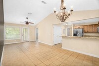 Building Photo - cl1114