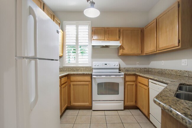 Building Photo - Calypso Cay Resort-Style Living  | Spacious 2-Bedroom Condo