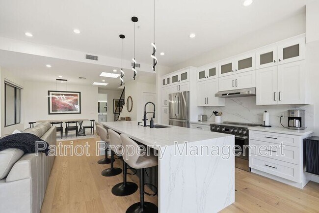 Building Photo - 8989 N Gainey Center Dr