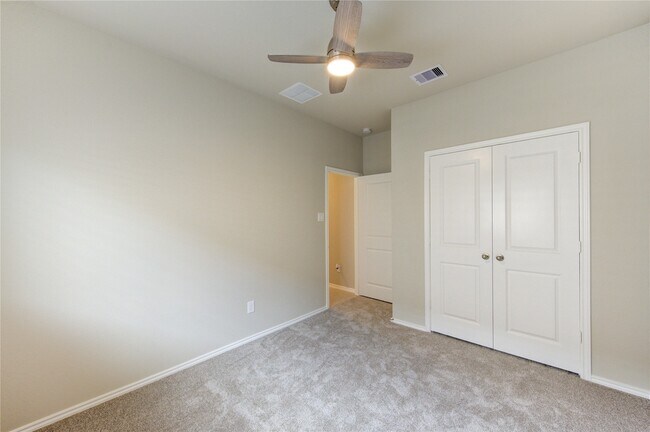 Building Photo - 203 Bright Vly Wy