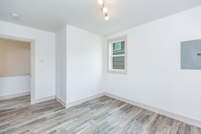 Building Photo - 4216 S Bozeman St