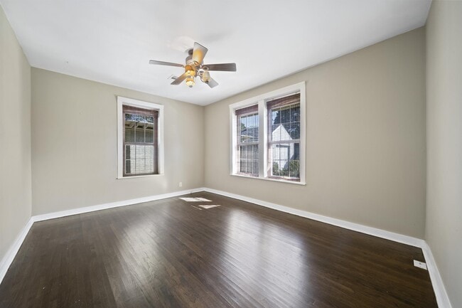 Building Photo - 1231 S Richmond Ave