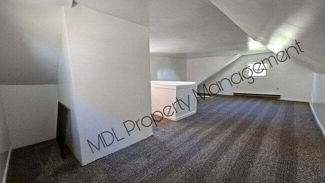 Building Photo - Beautiful 3 bed 1.5 bath home with Pole Barn and Shed in Auburn, MI!