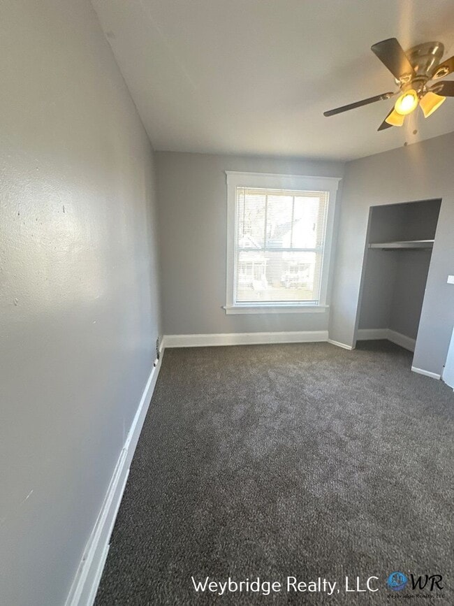 Building Photo - 407 Jackson Ave