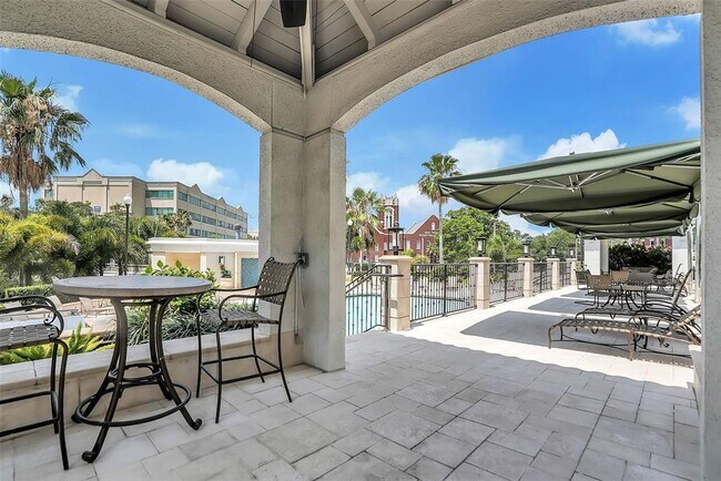 Building Photo - 345 Bayshore Blvd