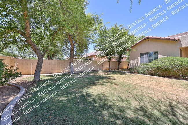 Building Photo - 4307 W Hopi Trail