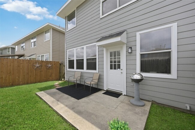 Building Photo - 8813 Elm Drake Ln