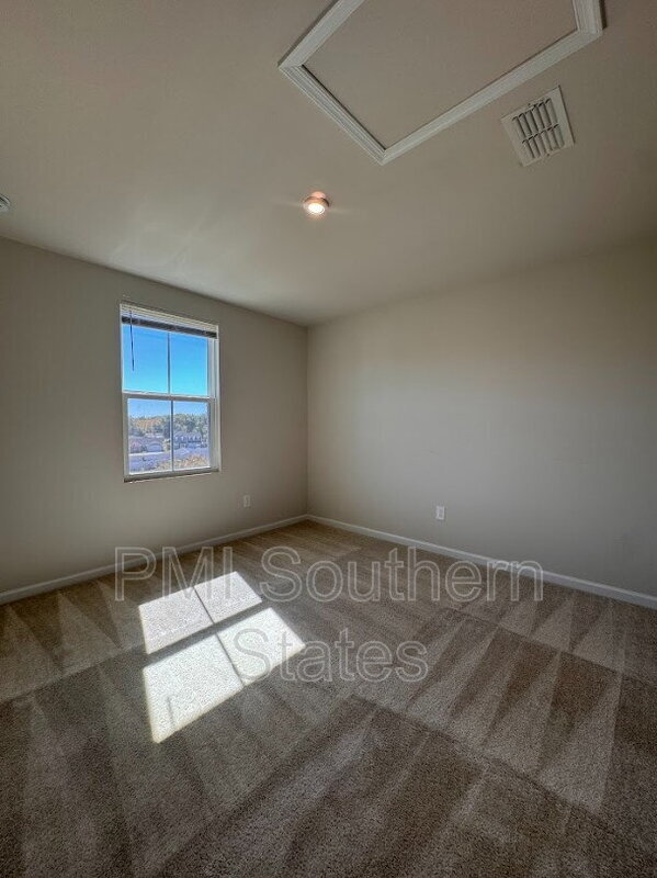 Building Photo - 926 Shakespeare Dr