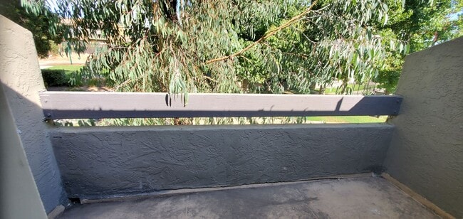 Building Photo - Gated Community Living with Pool, Tennis Courts & W/D Hookups – Escondido