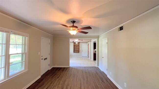 Building Photo - 804 Hillman St