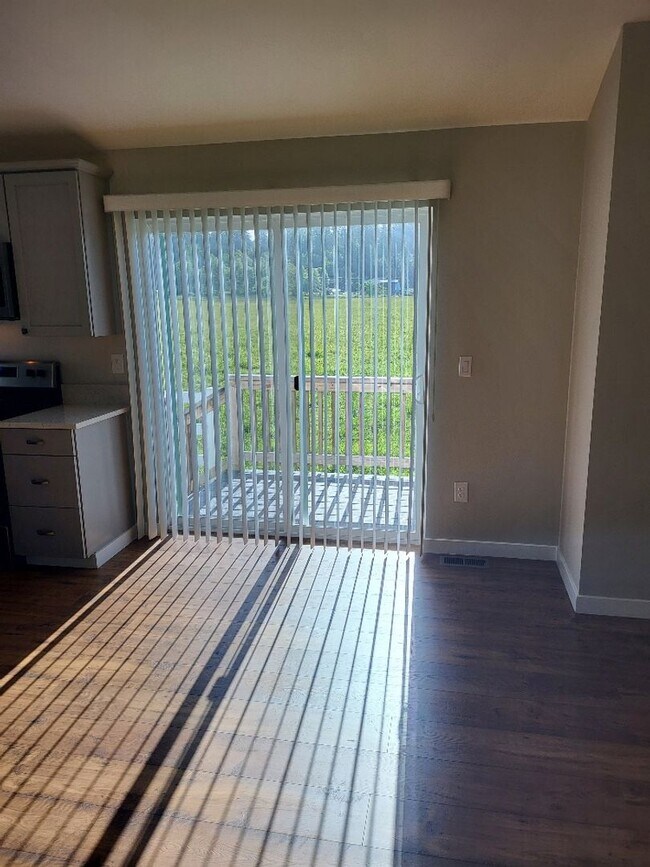 Building Photo - STATUS: AVAILABLE  | $2100.00 a month + $1...