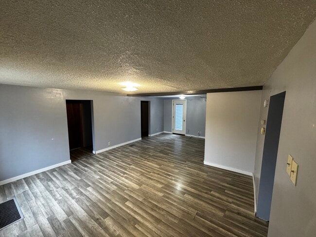 Building Photo - 935 Sheridan St