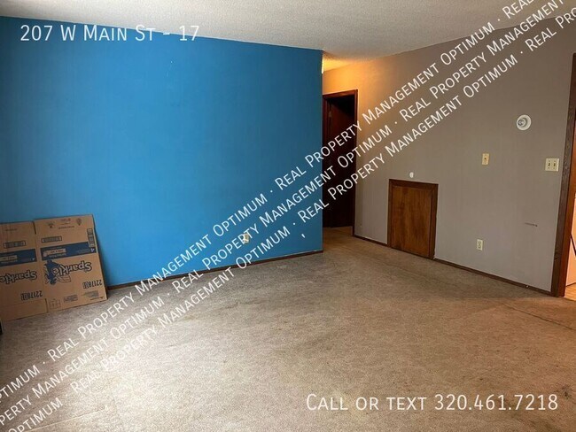 Building Photo - 207 W Main St