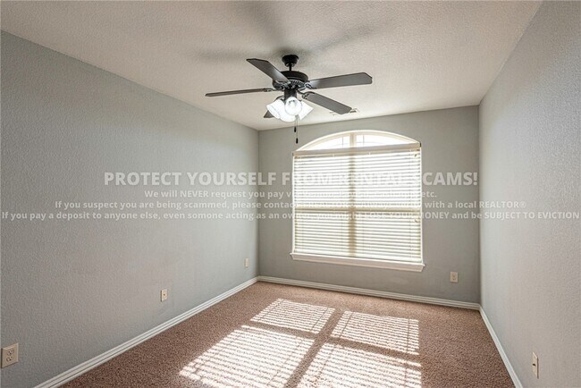 Building Photo - 3705 W Amour Dr