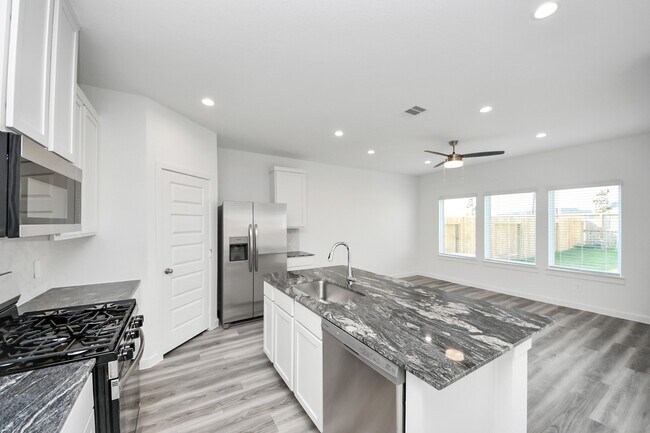 Building Photo - 10326 Penryn Frst Trl