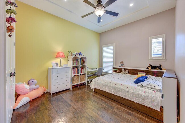 Building Photo - 14434 Tivoli Dr