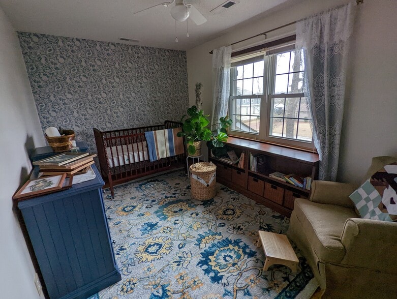 Building Photo - 39 N Basilica Ave