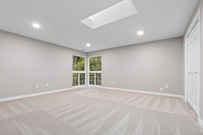Building Photo - Stunning Private AIR CONDITIONED Dream Home in Coveted Bridal Trails