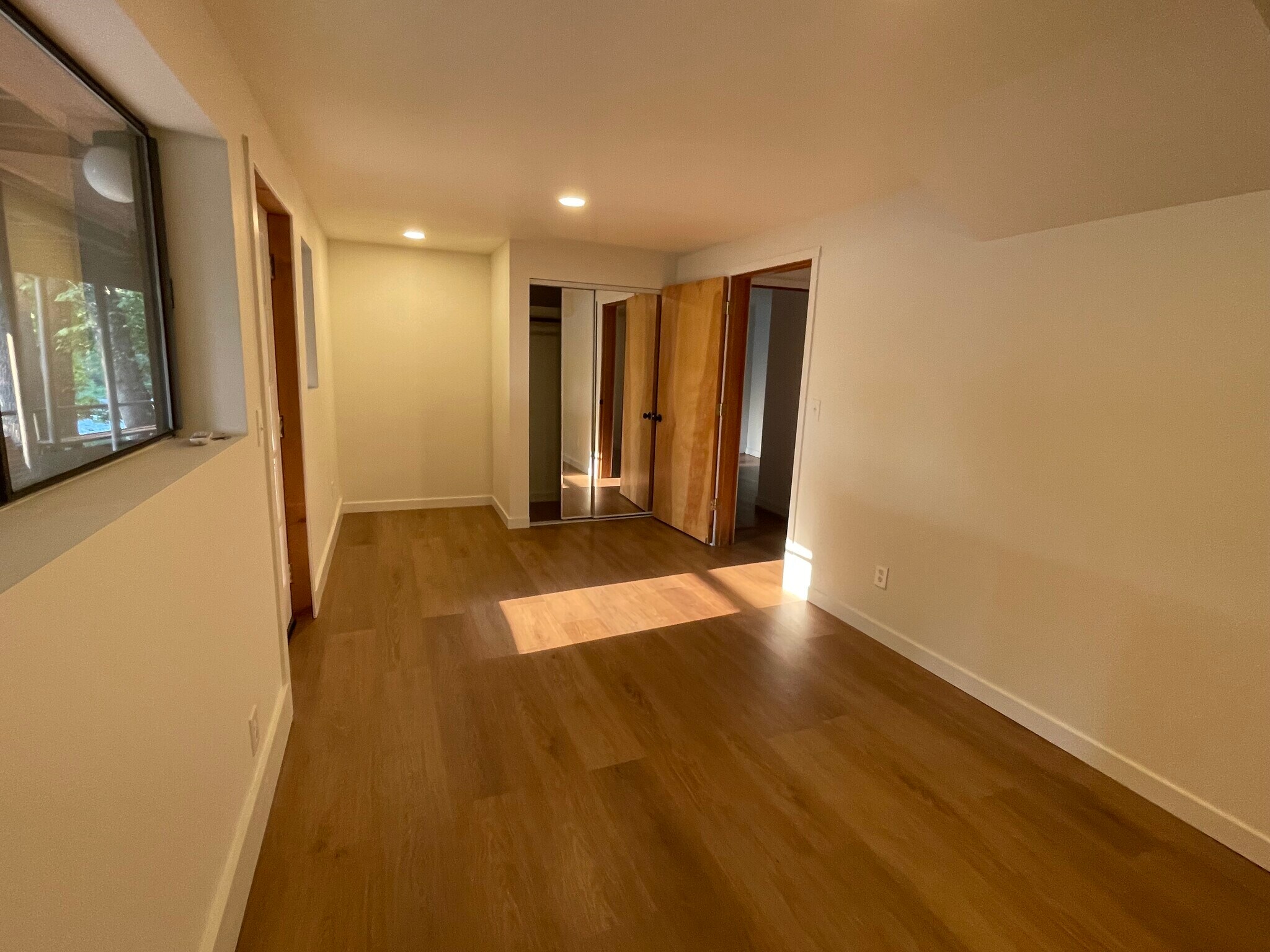 Bedroom 1 - 975 Edgewater Rd