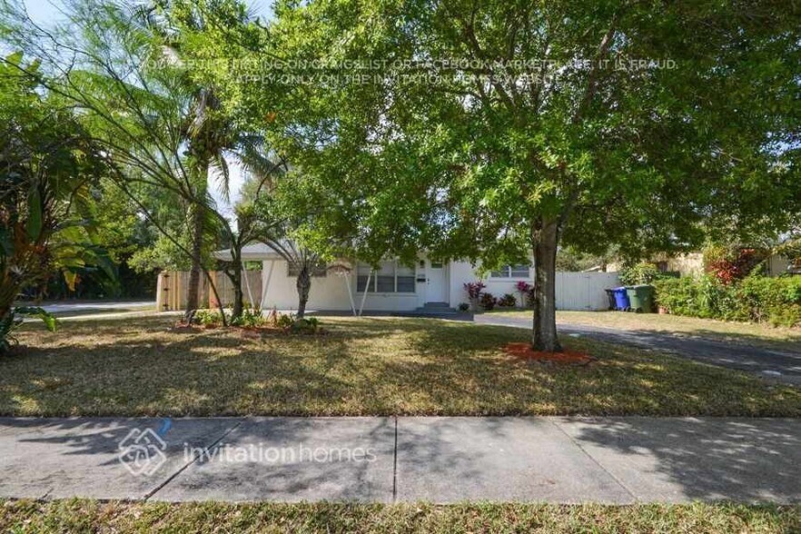 Primary Photo - 3100 SW 20th Ct
