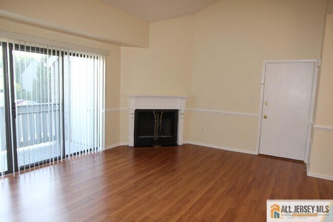 Building Photo - 9006 Tamarron Dr