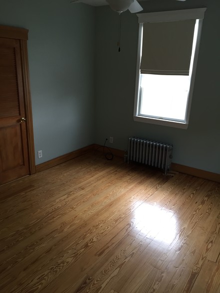 Bedroom #1 - 88 Thompson St