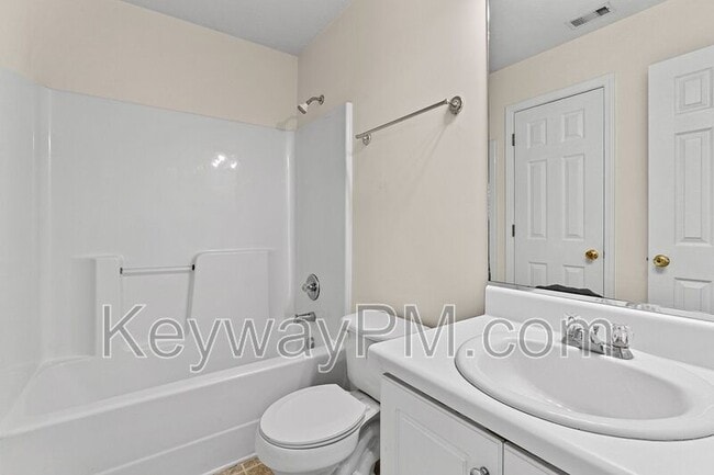 Building Photo - 2218 Bridgeton Rd