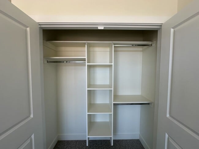 Building Photo - Brand New TownhomeBrand New 3 Bed / 2.5 Bath Townhome – Internet Included