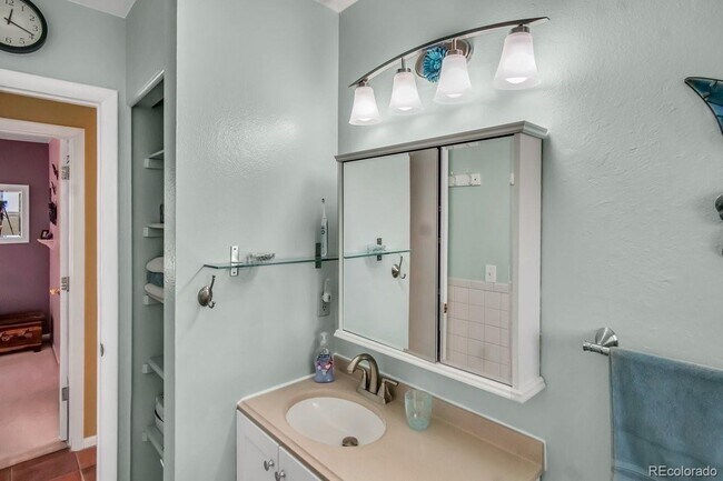 Building Photo - 6550 Tabor St