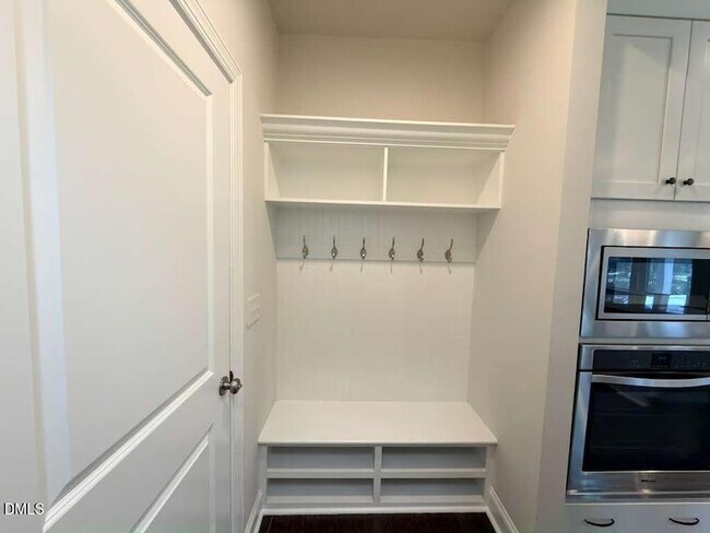 Building Photo - 1124 Craigmeade Dr