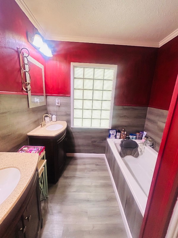 Building Photo - 126 Aston Ave