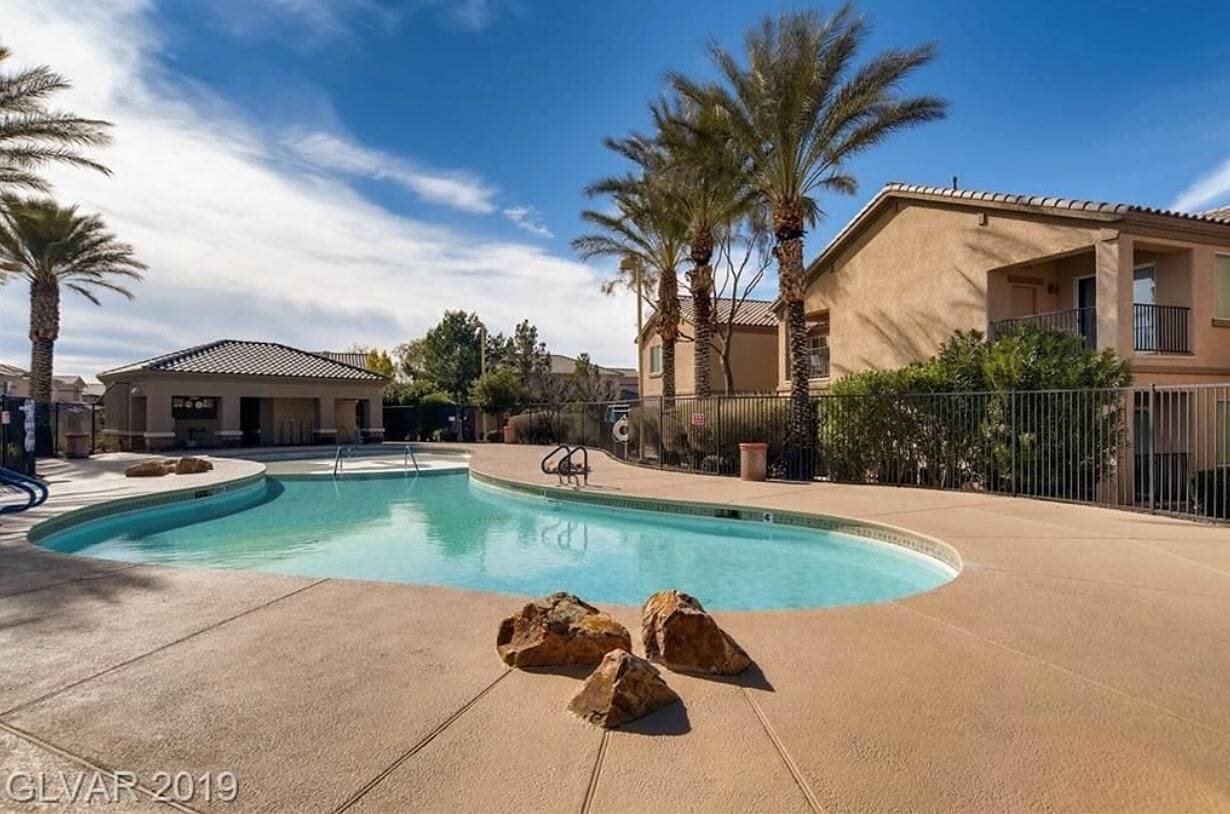 Building Photo - 4685 Apulia Dr